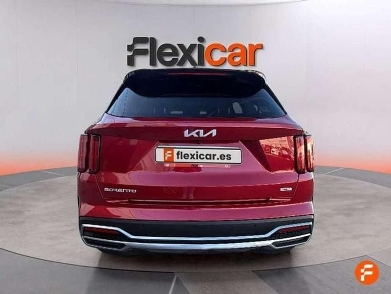Usado Kia Sorento Plus 232 CV (170 kW) 2023 Rojo SUV