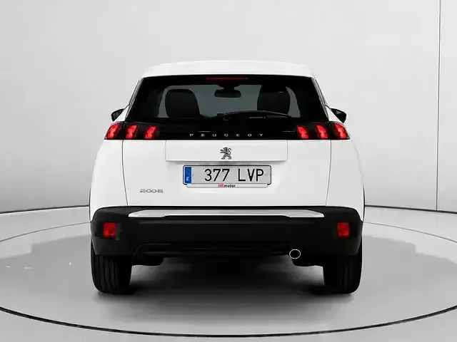 Usado Peugeot 2008 Active 110 CV (80 kW) 2021 Blanco SUV
