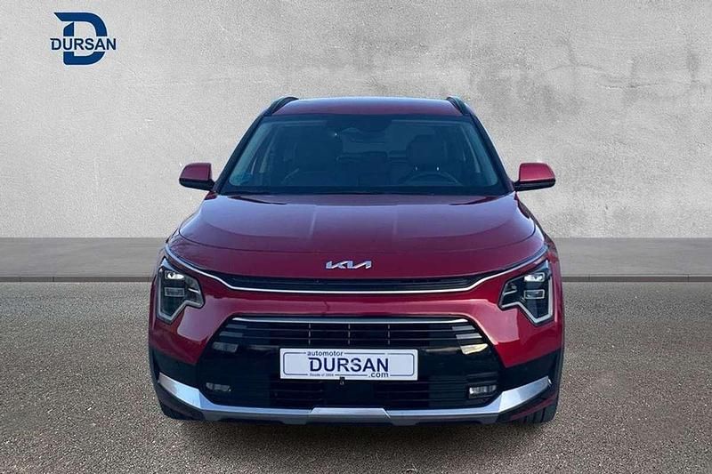Usado Kia Niro 141 CV (103 kW) 2024 Rojo SUV