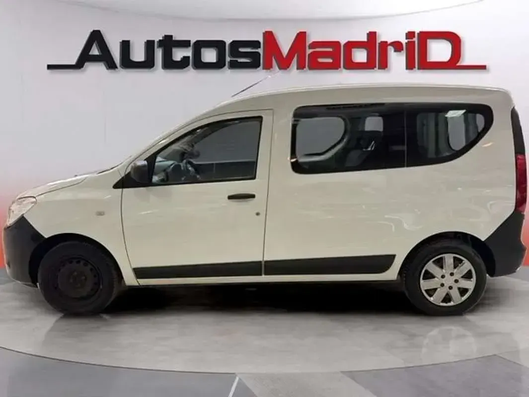 Usado Dacia Dokker Essentiel 102 CV (75 kW) 2018 Blanco Monovolumen