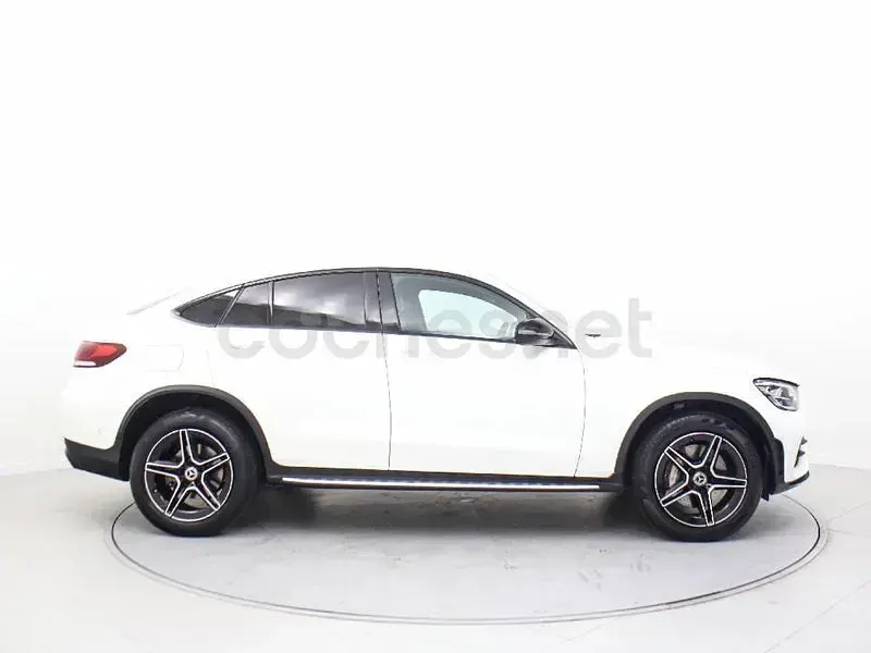 Usado Mercedes GLC300e 313 CV (230 kW) 2022 Blanco SUV