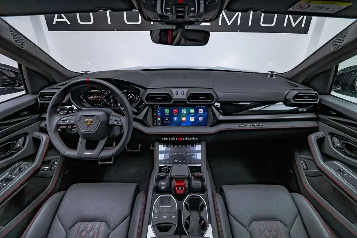Usado Lamborghini Urus 801 CV (589 kW) 2025 Gris SUV