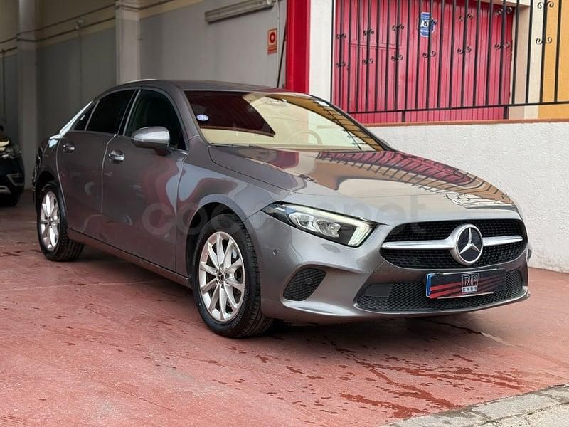 Usado Mercedes A250 218 CV (160 kW) 2023 Gris / plata Berlina