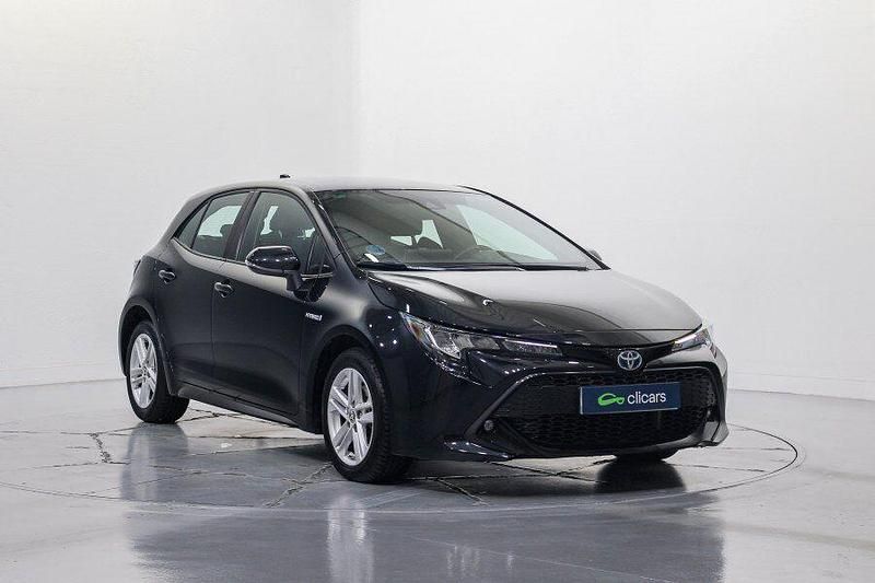 Usado Toyota Corolla Active 122 CV (89 kW) 2022 Negro Berlina