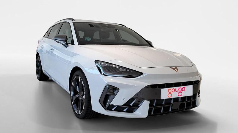 Usado Cupra Leon 150 CV (110 kW) 2024 Blanco Familiar
