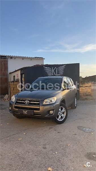 Gris / plata Usado 2010 Toyota RAV4 Active SUV | 8490 € (Precio justo) - Imagen 1/4