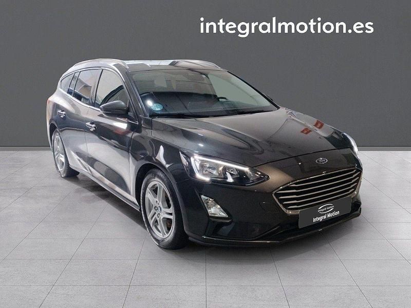 Usado Ford Focus Trend 119 CV (87 kW) 2019 Marrón