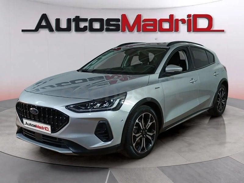 Usado Ford Focus Active 155 CV (114 kW) 2022 Gris / plata Berlina