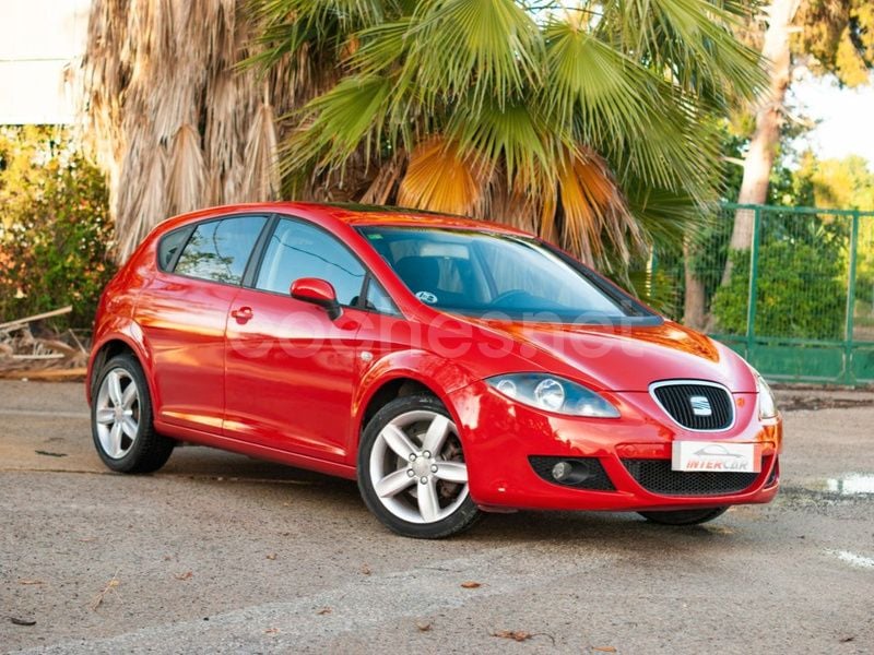 Rojo Usado 2008 Seat Leon Sport Berlina | 4500 € (Precio justo) - Imagen 1/4