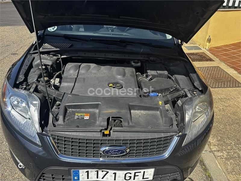 Usado Ford Mondeo Titanium 140 CV (102 kW) 2008 Negro Berlina