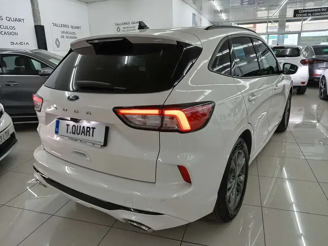 Usado Ford Kuga ST-Line X 120 CV (88 kW) 2021 Blanco SUV