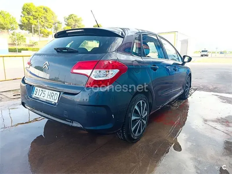Usado Citroën C4 Business Class 92 CV (67 kW) 2013 Azul Berlina