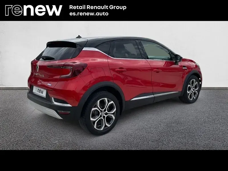 Usado Renault Captur 160 CV (117 kW) 2022 Rojo SUV