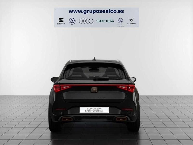 Usado Cupra Leon VZ 245 CV (180 kW) 2023 Negro Familiar