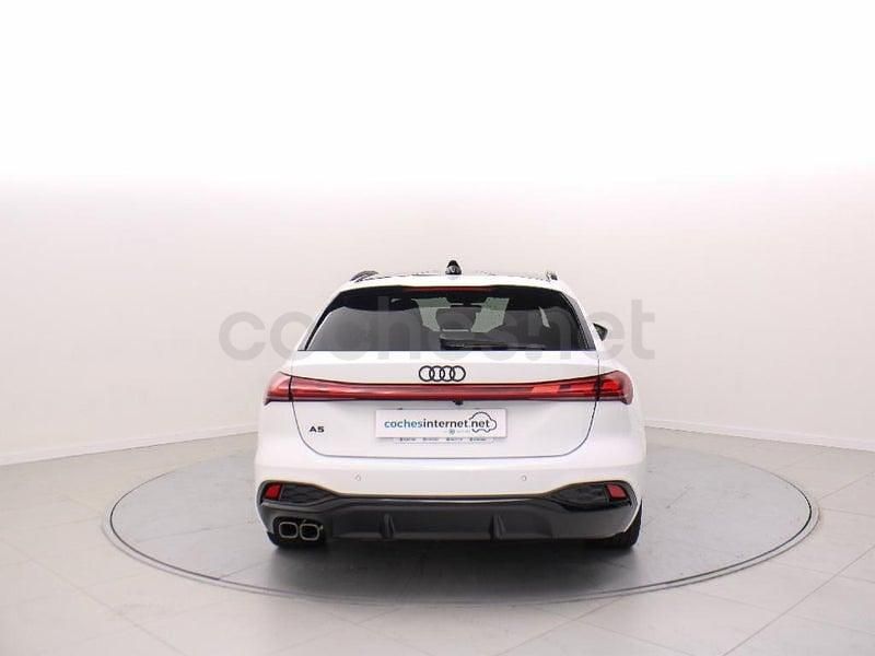 Usado Audi A5 Business 204 CV (150 kW) 2025 Blanco Familiar