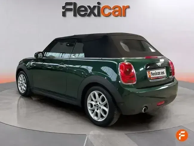 Usado Mini Cooper D Cabriolet 116 CV (85 kW) 2016 Verde Descapotable