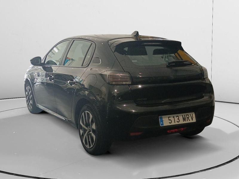 Usado Peugeot 208 Active 101 CV (74 kW) 2024 Negro Utilitario