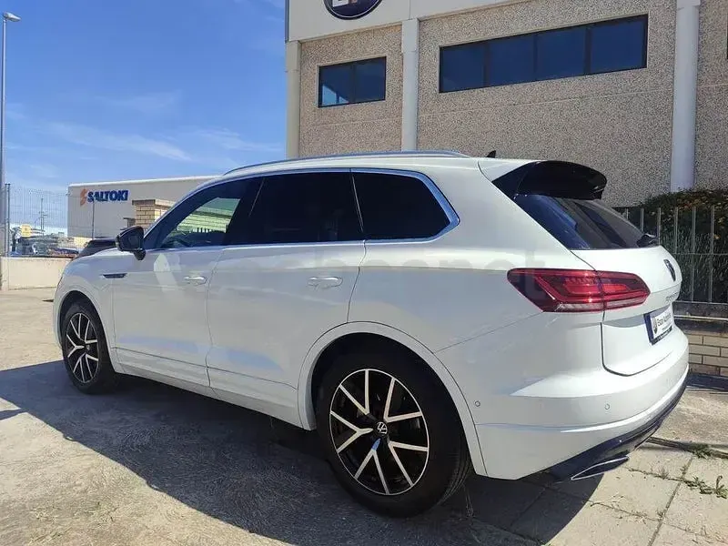 Usado VW Touareg 286 CV (210 kW) 2022 Blanco SUV