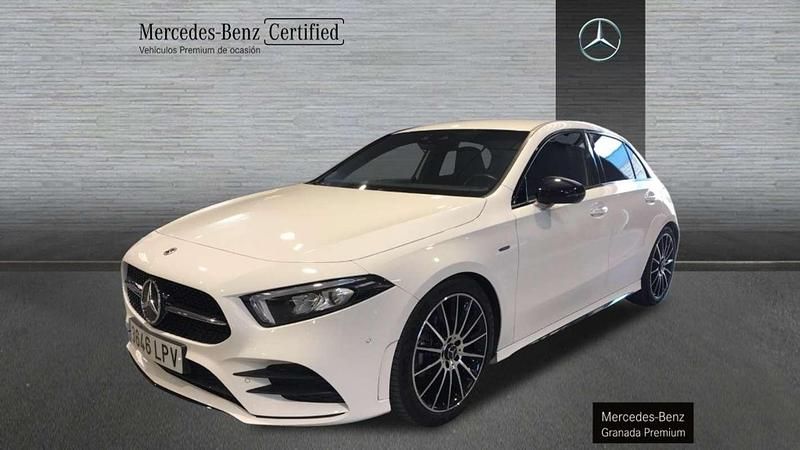 Usado Mercedes A200 AMG line 150 CV (110 kW) 2021 Blanco Berlina