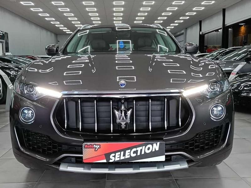 Usado Maserati Levante 430 CV (316 kW) 2016 Marrón SUV