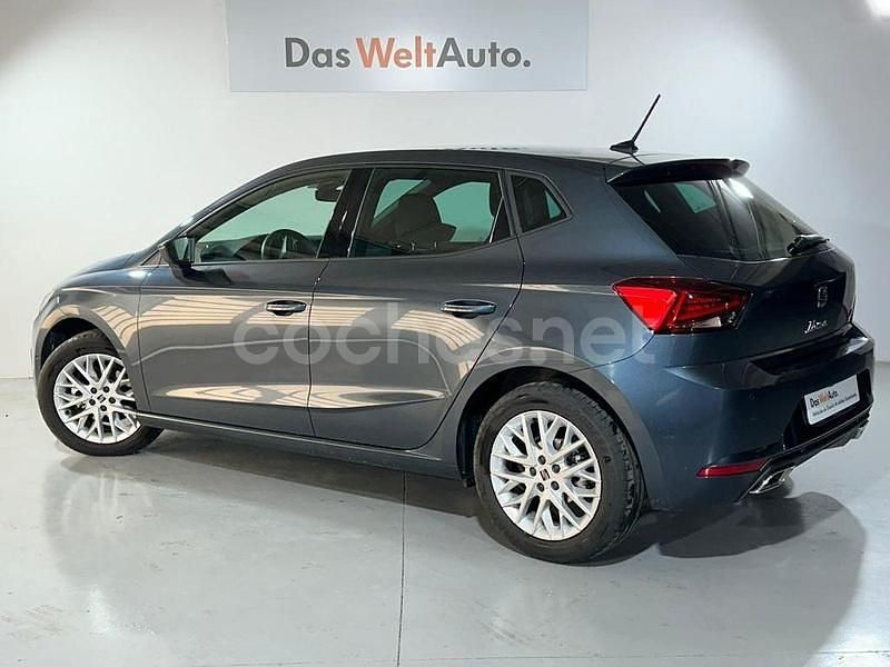 Usado Seat Ibiza FR 115 CV (84 kW) 2025 Gris Berlina