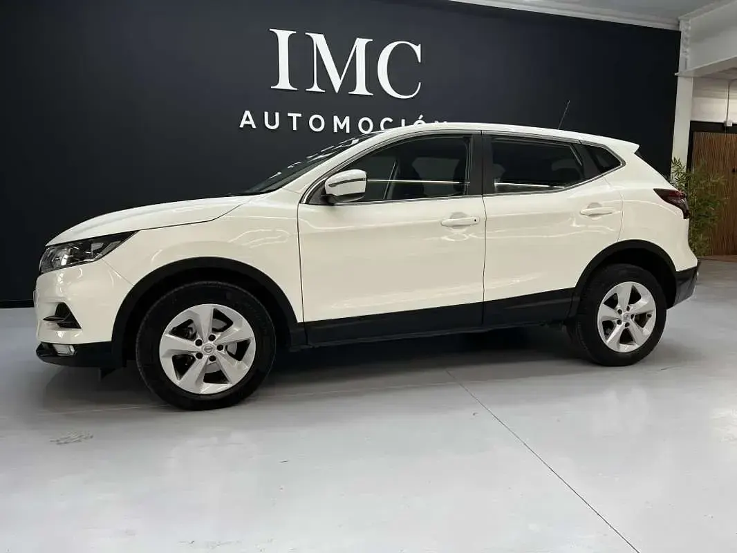 Usado Nissan Qashqai Acenta 116 CV (85 kW) 2021 Blanco SUV