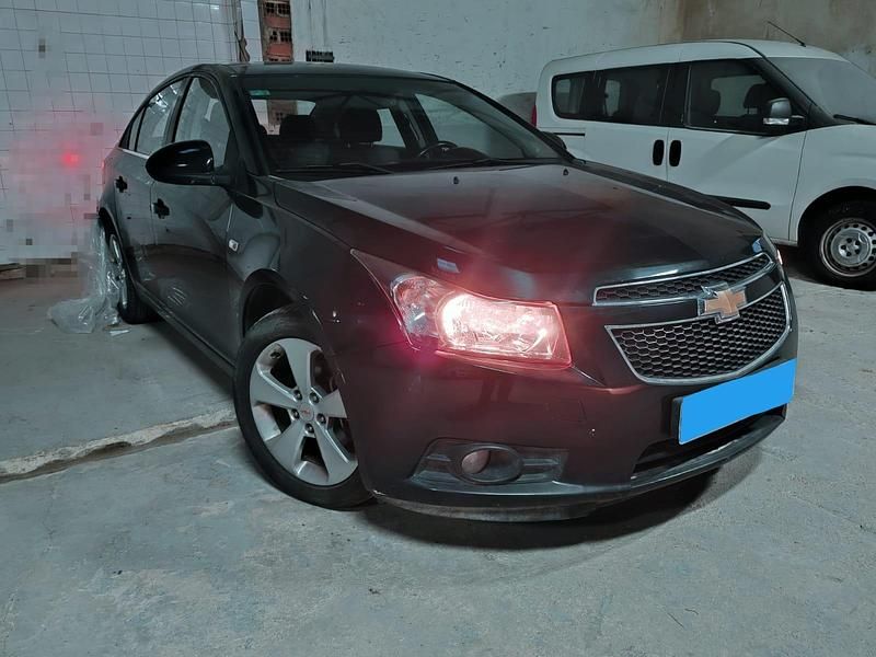 Usado Chevrolet Cruze 163 CV (119 kW) 2011 Negro Berlina