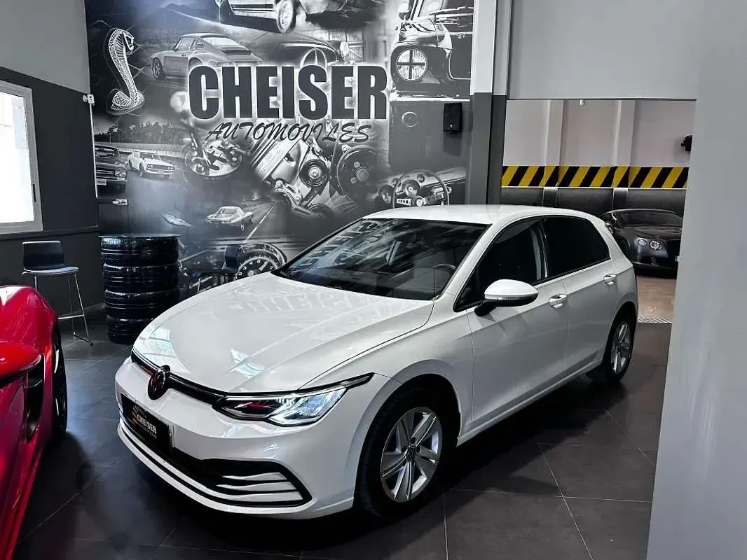 Usado VW Golf VIII Life 131 CV (96 kW) 2023 Blanco Utilitario