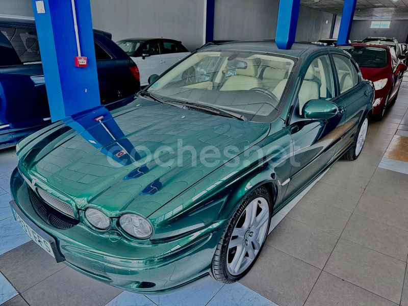 Verde Usado 2006 Jaguar X-type Berlina | 5990 € - Imagen 1/4
