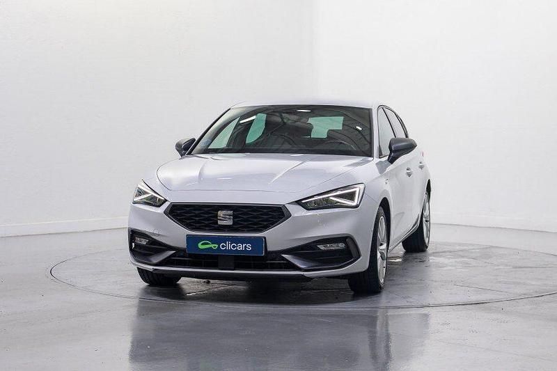 Usado Seat Leon FR 205 CV (150 kW) 2021 Blanco Berlina