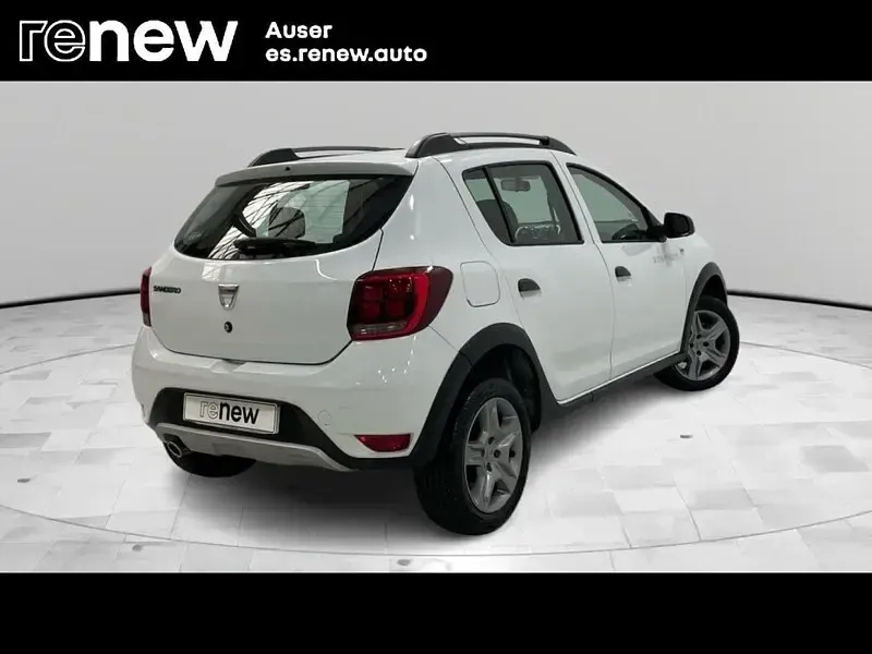 Usado Dacia Sandero Stepway 90 CV (66 kW) 2016 Blanco Berlina
