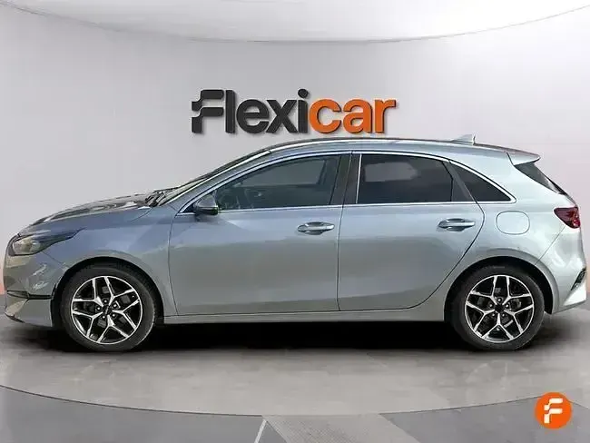 Usado Kia Ceed 100 CV (73 kW) 2021 Gris Utilitario