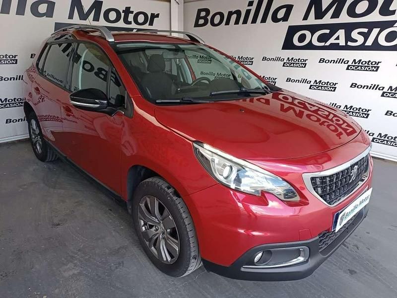 Usado Peugeot 2008 Style 99 CV (72 kW) 2018 Rojo SUV