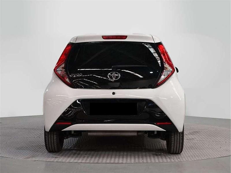 Usado Toyota Aygo X-play 72 CV (52 kW) 2021 Utilitario