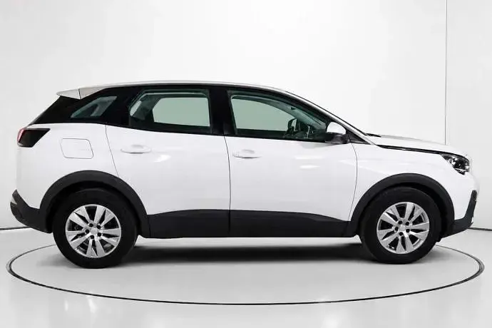 Usado Peugeot 3008 Active 131 CV (96 kW) 2021 Blanco SUV