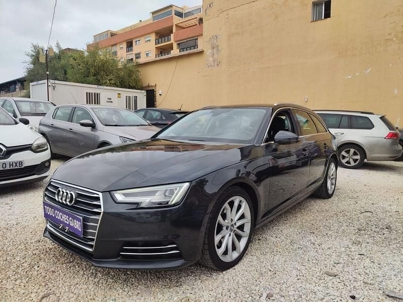 Usado Audi A4 Advanced 150 CV (110 kW) 2016 Azul Familiar