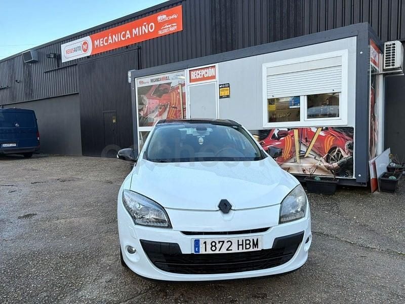 Usado Renault Mégane Bose Edition 130 CV (95 kW) 2011 Blanco Berlina