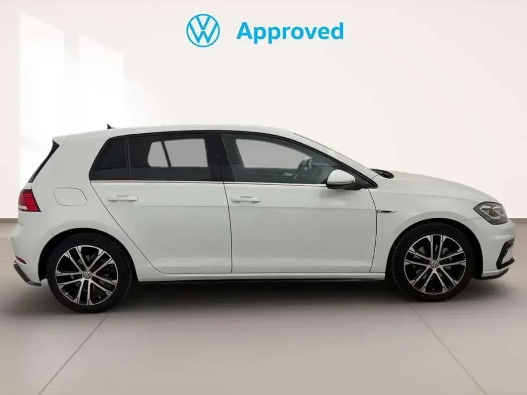 Usado VW Golf VII Sportline 116 CV (85 kW) 2017 Blanco Utilitario