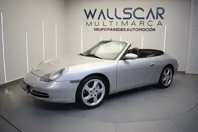 Usado Porsche 911 Carrera 4 Cabriolet 300 CV (220 kW) 1999 Gris Descapotable