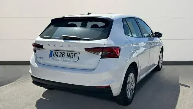 Usado Skoda Fabia Active 80 CV (58 kW) 2023 Blanco Utilitario