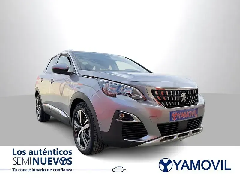 Usado Peugeot 3008 Allure 130 CV (95 kW) 2018 Gris / plata SUV