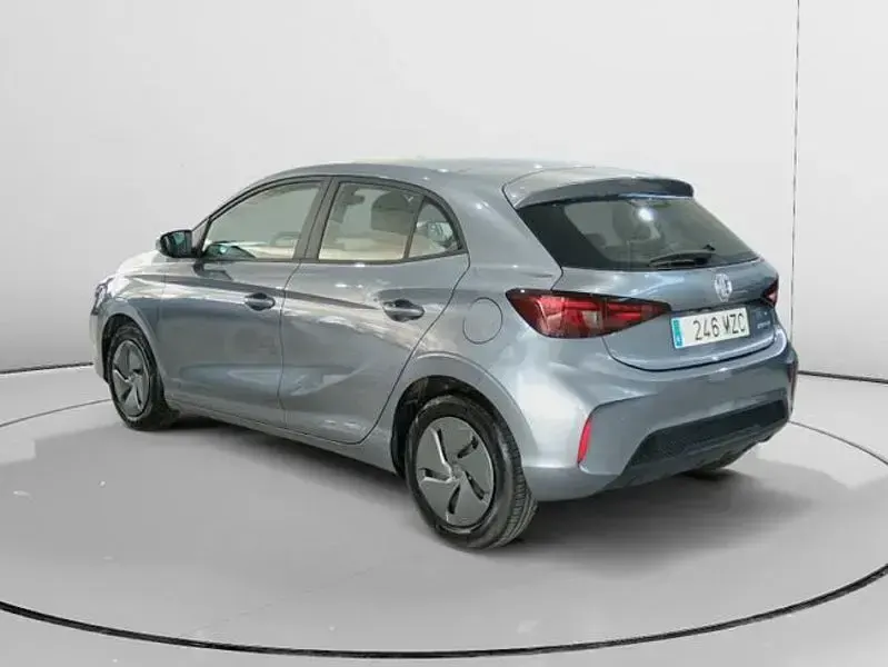 Usado MG MG3 Comfort 116 CV (85 kW) 2025 Gris / plata Utilitario