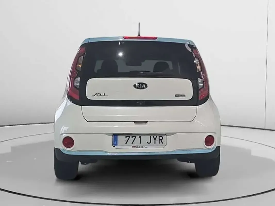 Usado Kia Soul 81 kW (111 CV) 2017 Blanco SUV