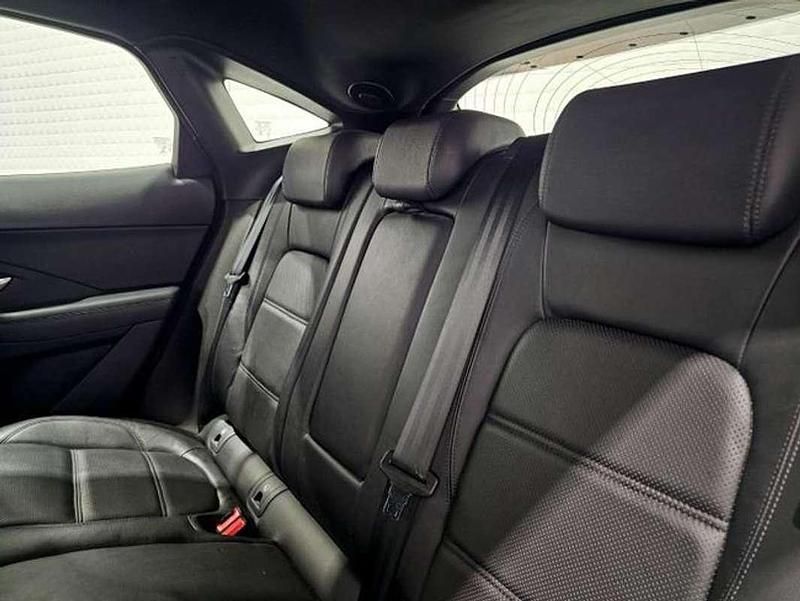 Usado Jaguar E-Pace 180 CV (132 kW) 2018 Negro SUV