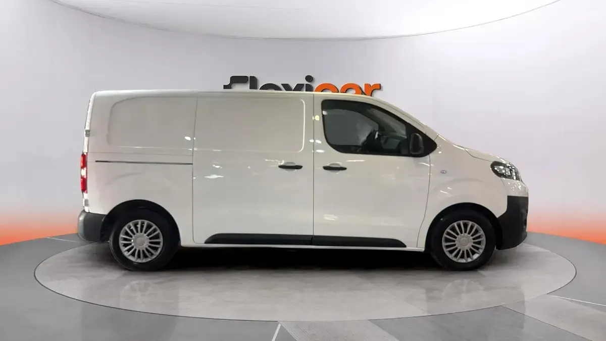 Usado Citroën Jumpy 102 CV (75 kW) 2021 Blanco Monovolumen