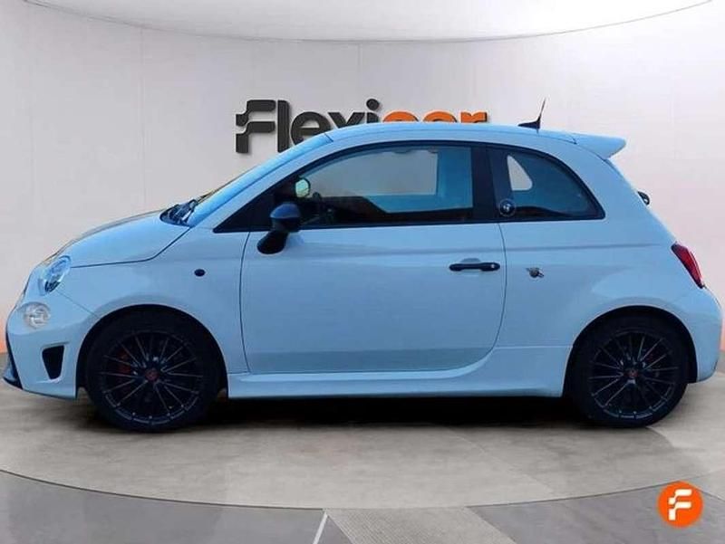 Usado Abarth 695 180 CV (132 kW) 2022 Blanco Utilitario
