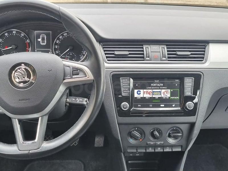 Usado Skoda Rapid Ambition 90 CV (66 kW) 2016 Gris / plata Utilitario