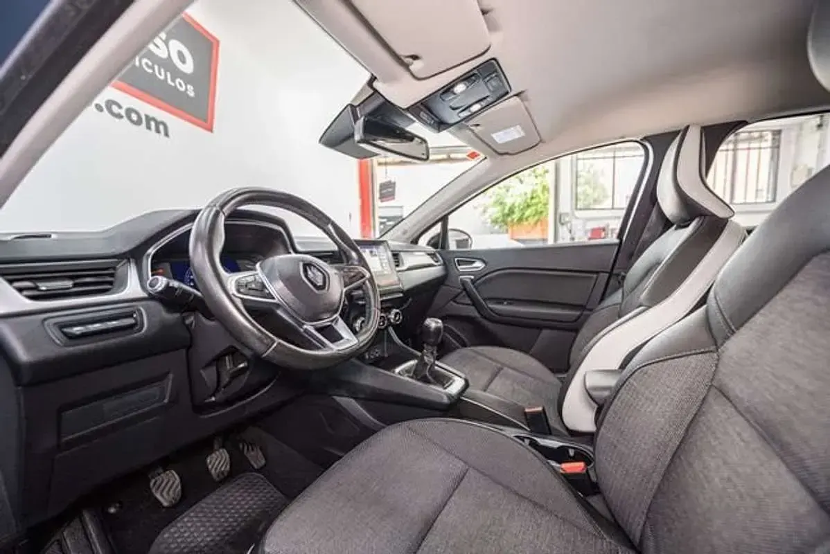 Usado Renault Captur Intens 101 CV (74 kW) 2020 Gris SUV