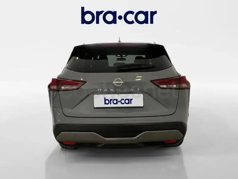 Usado Nissan Qashqai N-Connecta 158 CV (116 kW) 2024 Gris / plata SUV