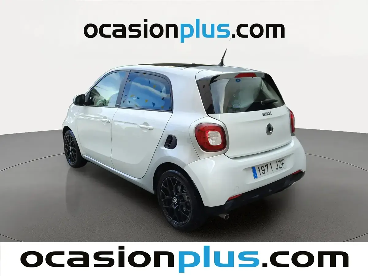 Usado Smart ForFour Passion 90 CV (66 kW) 2017 Blanco Utilitario